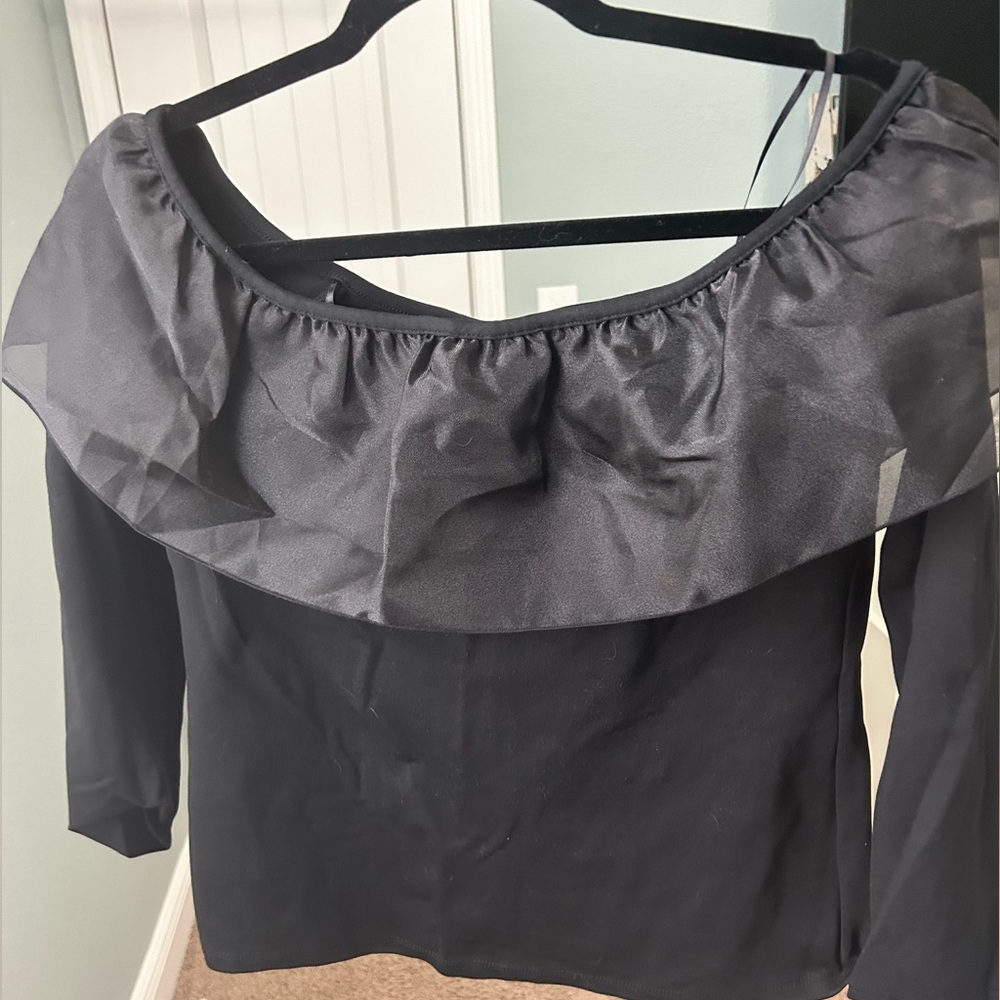 off the shoulder long sleeve top